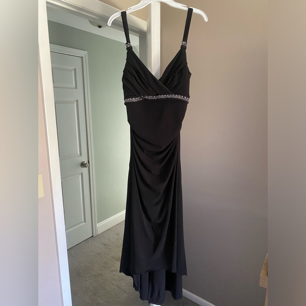 Black formal dress. Size small. Great condition